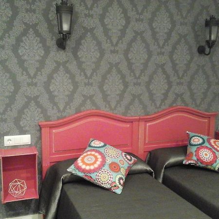 Hostal Don Alfonso Madrid Bagian luar foto