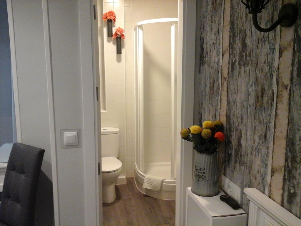 Hostal Don Alfonso Madrid Bagian luar foto
