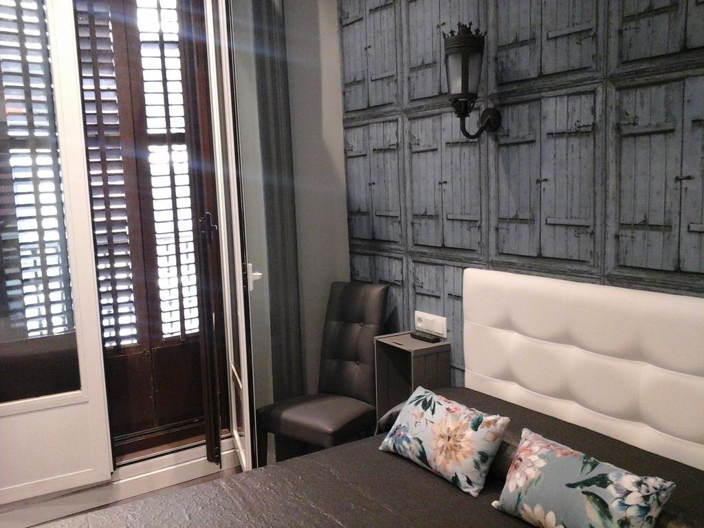 Hostal Don Alfonso Madrid Bagian luar foto