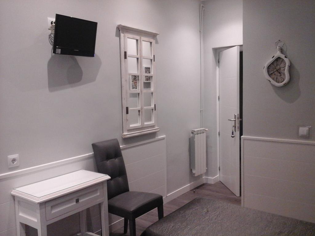 Hostal Don Alfonso Madrid Bagian luar foto