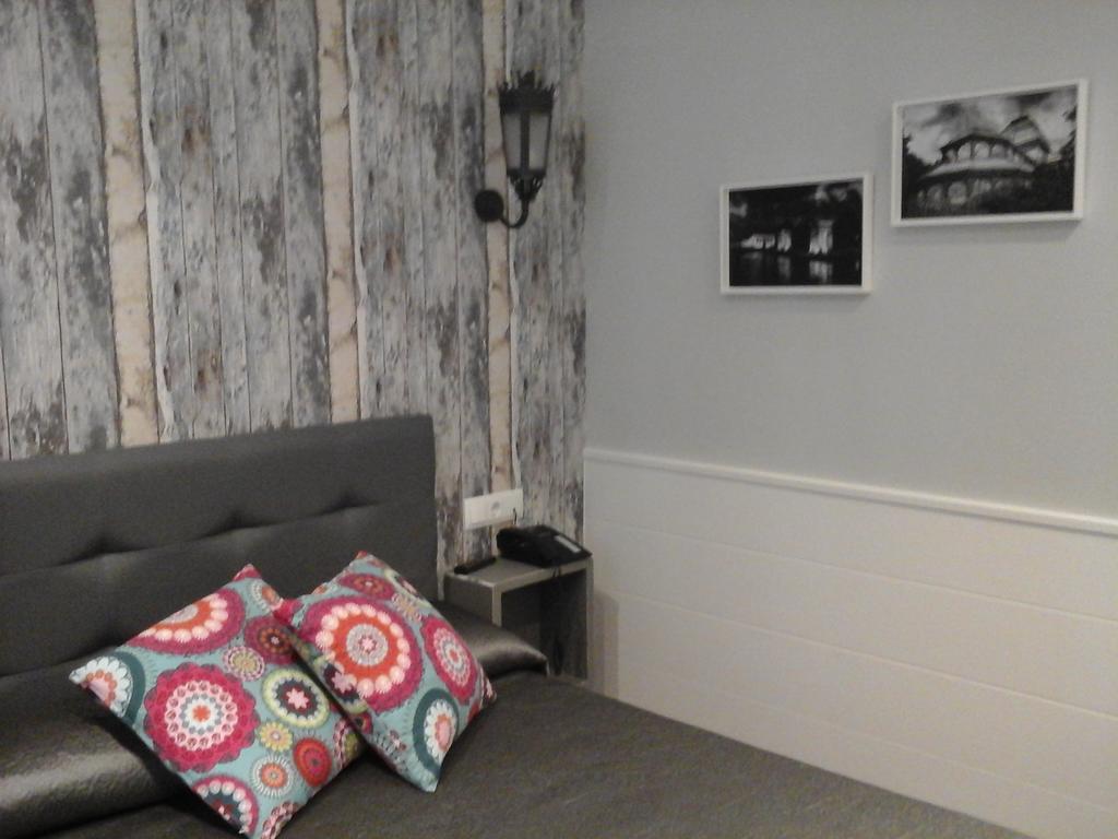 Hostal Don Alfonso Madrid Bagian luar foto