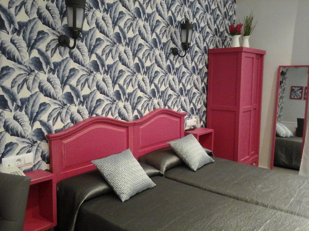 Hostal Don Alfonso Madrid Bagian luar foto