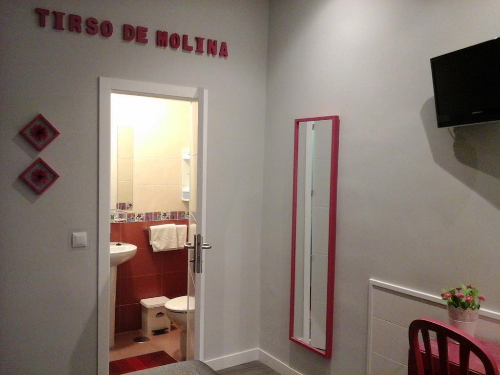 Hostal Don Alfonso Madrid Bagian luar foto