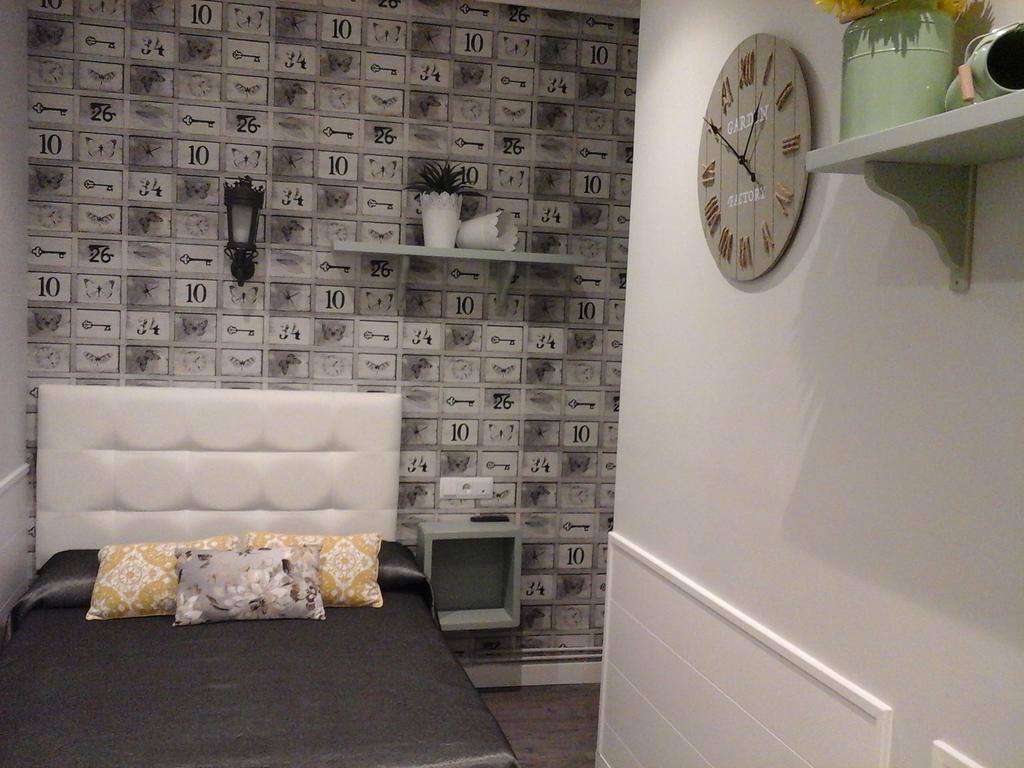 Hostal Don Alfonso Madrid Bagian luar foto