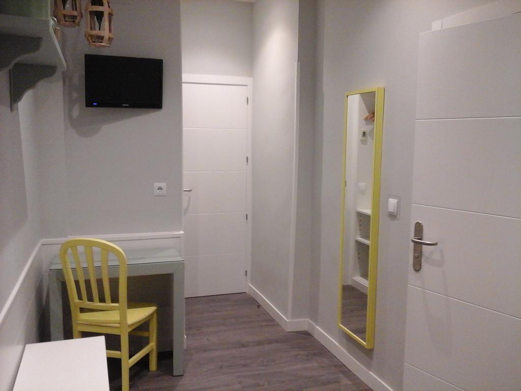 Hostal Don Alfonso Madrid Bagian luar foto